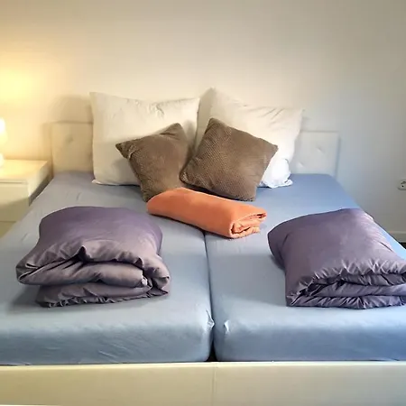 Ein Paar Schritte Zum