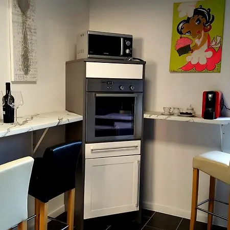 Ein Paar Schritte Zum *