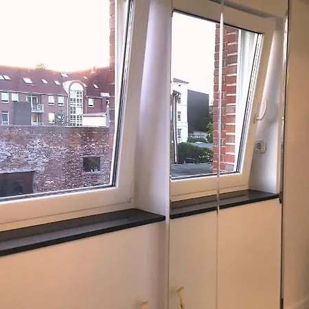 Ein Paar Schritte Zum *