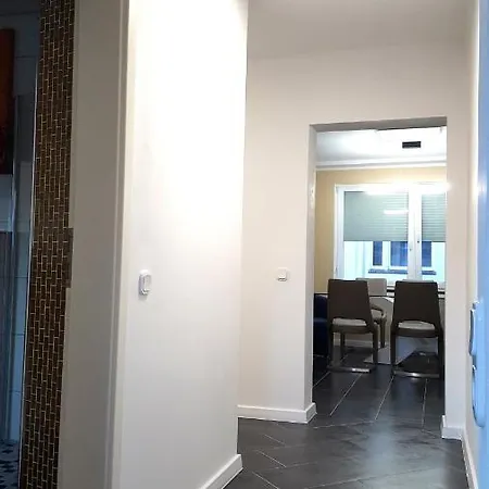 Ein Paar Schritte Zum Apartment